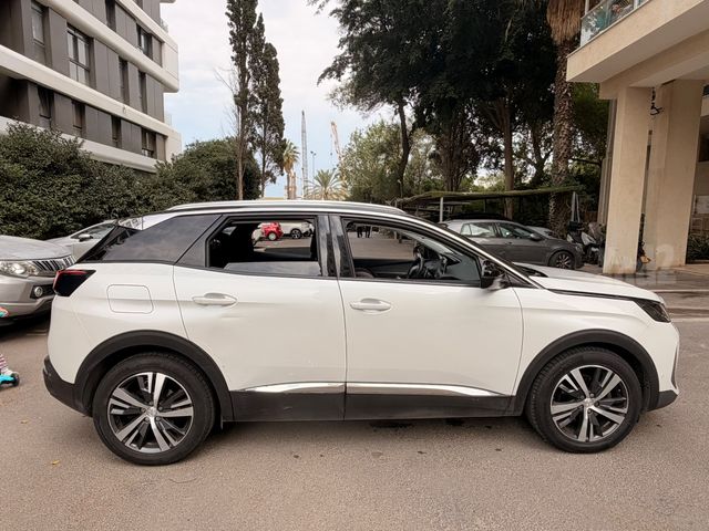 מודעת רכב פיג'ו 3008