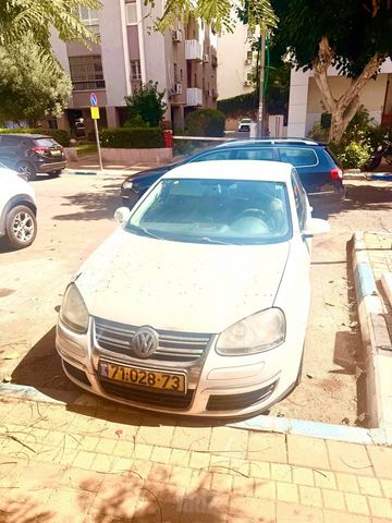 מודעת רכב פולקסווגן ג'טה