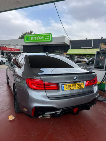 סדרה 5 4X2 M-Sport 530e פלאג-אין אוט׳ 2.0 (184 כ״ס) [2020-2026]