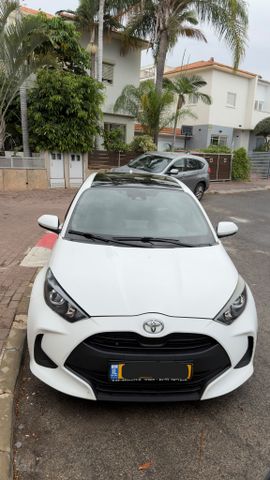 מודעת רכב טויוטה יאריס