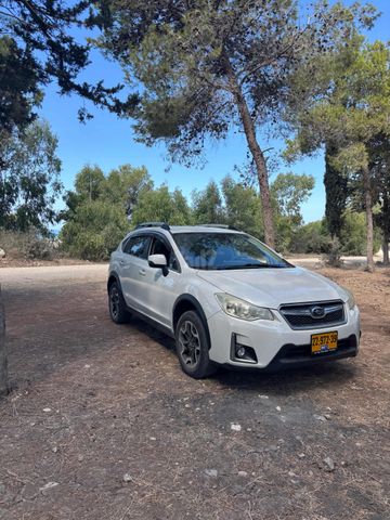 מודעת רכב סובארו XV