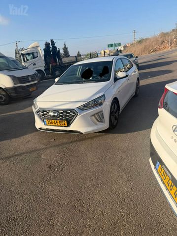 מודעת רכב יונדאי איוניק