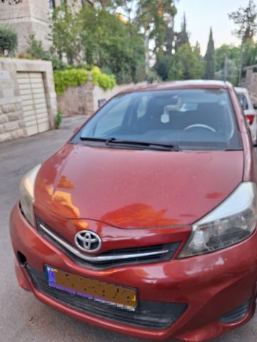 מודעת רכב טויוטה יאריס