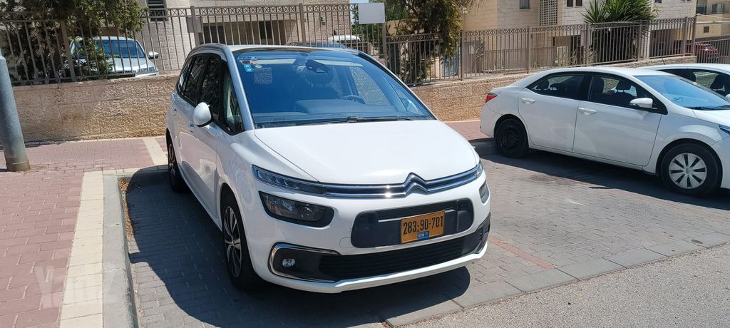מודעת רכב סיטרואן C4 ספייסטורר