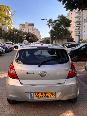 מודעת רכב יונדאי i20