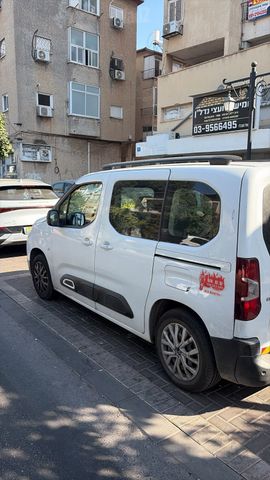 מודעת רכב סיטרואן ברלינגו