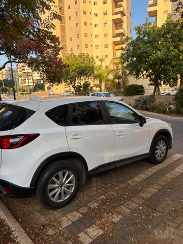 מודעת רכב מאזדה CX-5