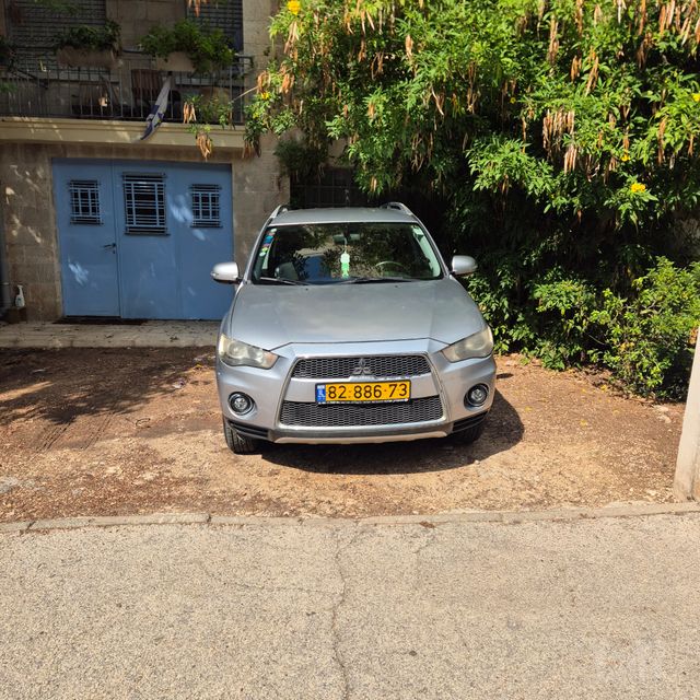 מודעת רכב מיצובישי אאוטלנדר