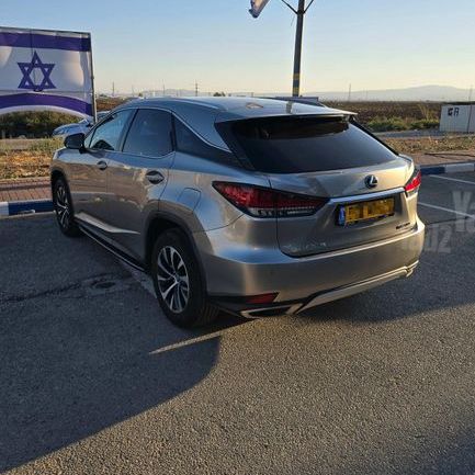 RX Luxury 300 אוט׳ 2.0 (238 כ״ס)