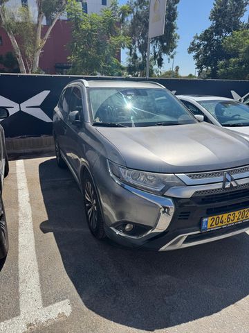 מודעת רכב מיצובישי אאוטלנדר