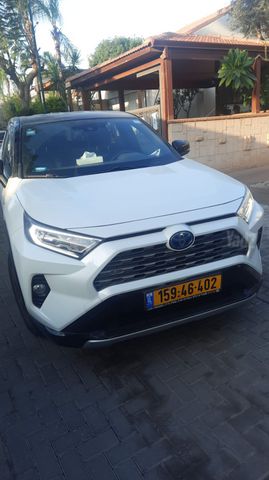 מודעת רכב טויוטה RAV4