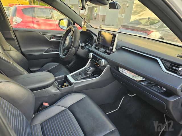 RAV4 4X2 E-Motion היברידי אוט׳ בנזין 2.5 (178 כ״ס) [2019-2026]