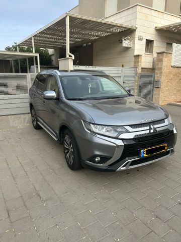 מודעת רכב מיצובישי אאוטלנדר