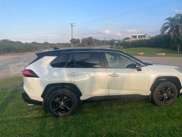 מודעת רכב טויוטה RAV4
