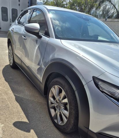 מודעת רכב מאזדה CX-30