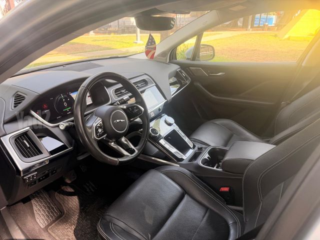 מודעת רכב יגואר I-Pace 1