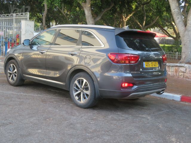 מודעת רכב קיה סורנטו