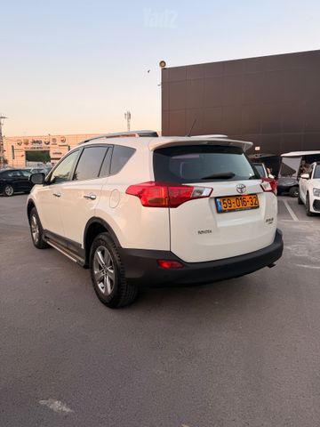 מודעת רכב טויוטה RAV4