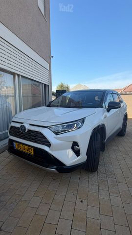 מודעת רכב טויוטה RAV4