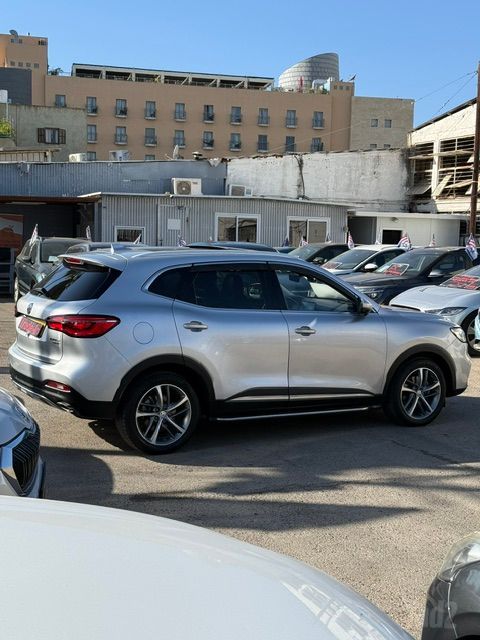 מודעת רכב אם ג'י EHS PHEV 2