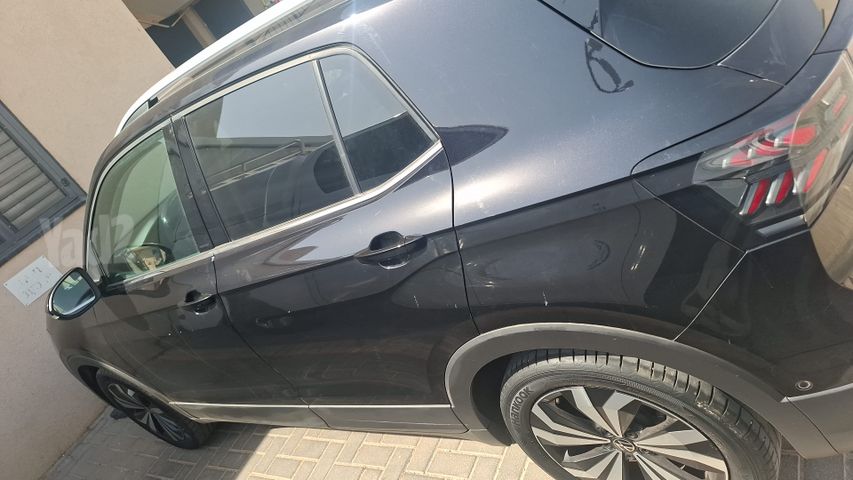 מודעת רכב פולקסווגן T-קרוס