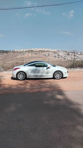 מודעת רכב פיג'ו RCZ 1