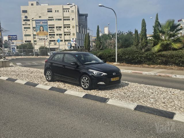 מודעת רכב יונדאי i20