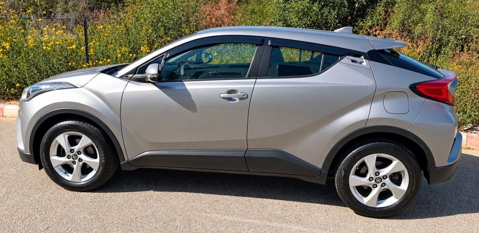 מודעת רכב טויוטה C-HR 2