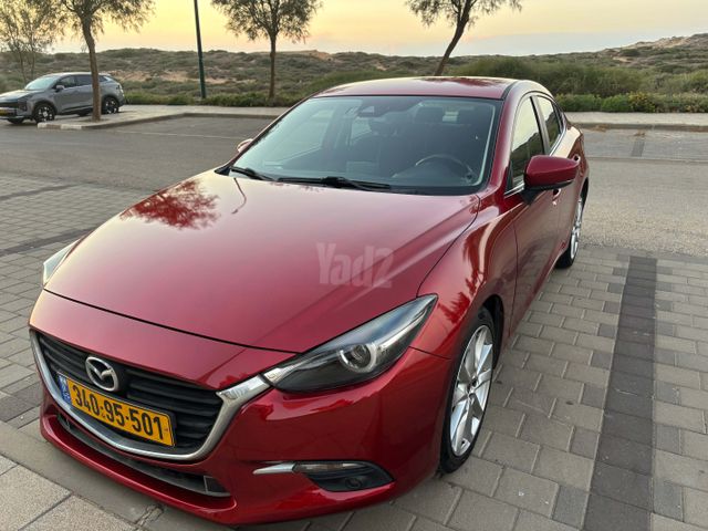 מודעת רכב מאזדה 3