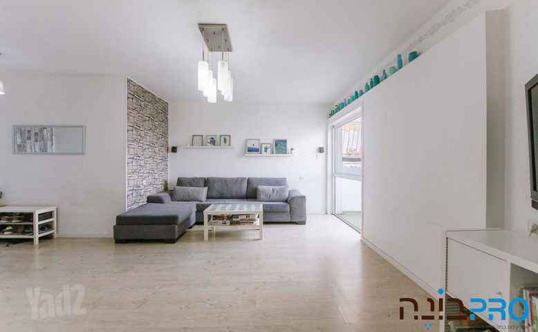 יונה צבי פיינשטיין 