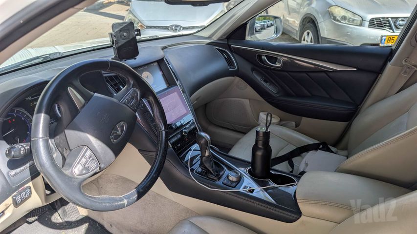 מודעת רכב אינפיניטי Q50