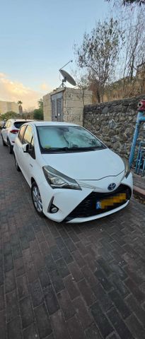מודעת רכב טויוטה יאריס
