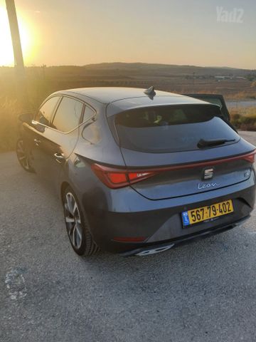 מודעת רכב סיאט לאון