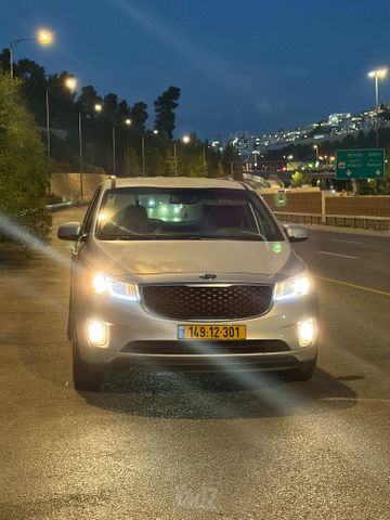 מודעת רכב קיה קרניבל