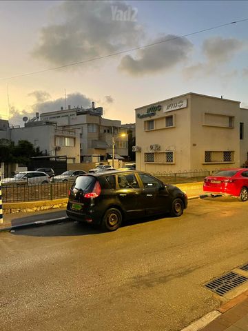 סניק Ex אוט׳ בנזין מיניוואן / MPV 5 מק 2.0 (143 כ״ס)