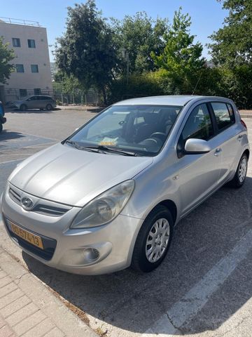 מודעת רכב יונדאי i20