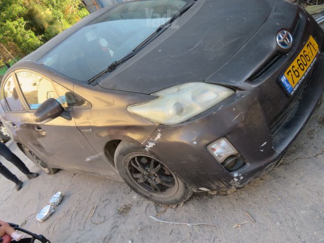 מודעת רכב טויוטה פריוס