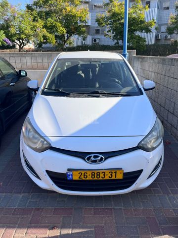 מודעת רכב יונדאי i20
