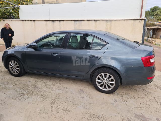 אוקטביה  Style אוט׳ בנזין סדאן 5 דל 1.4 (150 כ״ס)