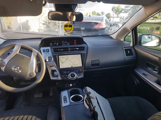מודעת רכב טויוטה פריוס פלוס