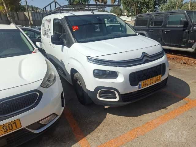 מודעת רכב סיטרואן ברלינגו