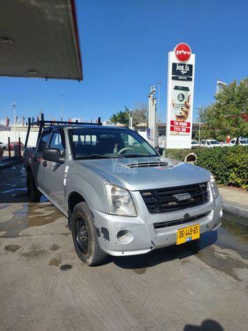די-מקס 4X2 S ידני דאבל קבינה 5 מק 4 דל 2.5 (136 כ״ס)