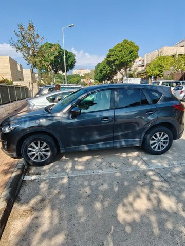 מודעת רכב מאזדה CX-5