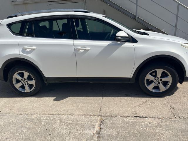 מודעת רכב טויוטה RAV4