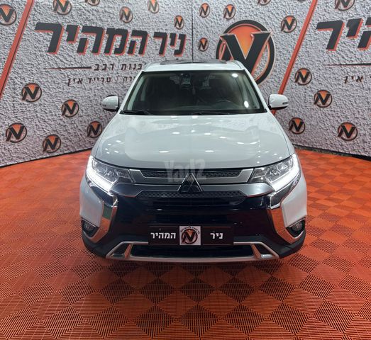 אאוטלנדר 4X2 Intense אוט׳ בנזין 5 מק 2.0 (150 כ״ס) [2016-2021]