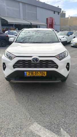 מודעת רכב טויוטה RAV4