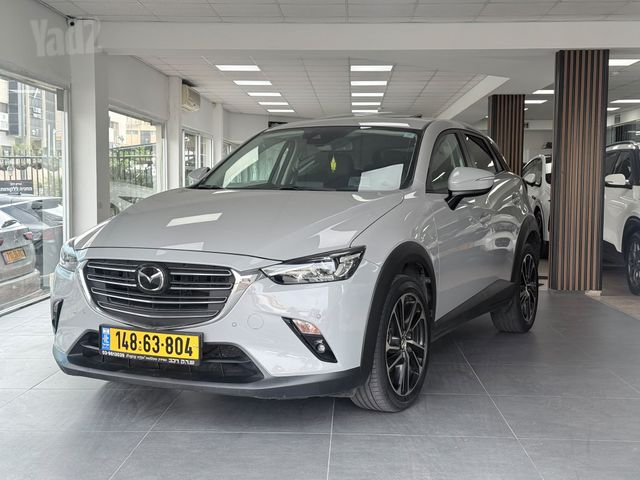 מודעת רכב מאזדה CX-3
