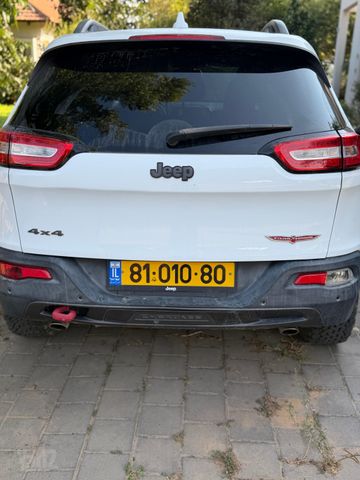 צ'ירוקי Trailhawk אוט׳ 3.2 (271 כ״ס)