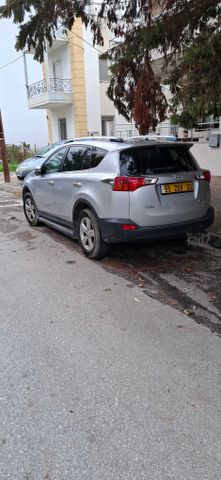 מודעת רכב טויוטה RAV4