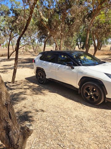 מודעת רכב טויוטה RAV4